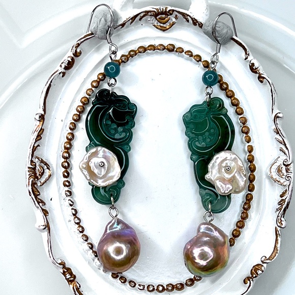 🔥New Collection🔥 Handmade Freshwater Pearl Jade and Jadeite Collection Earrings - Picture 3 of 3